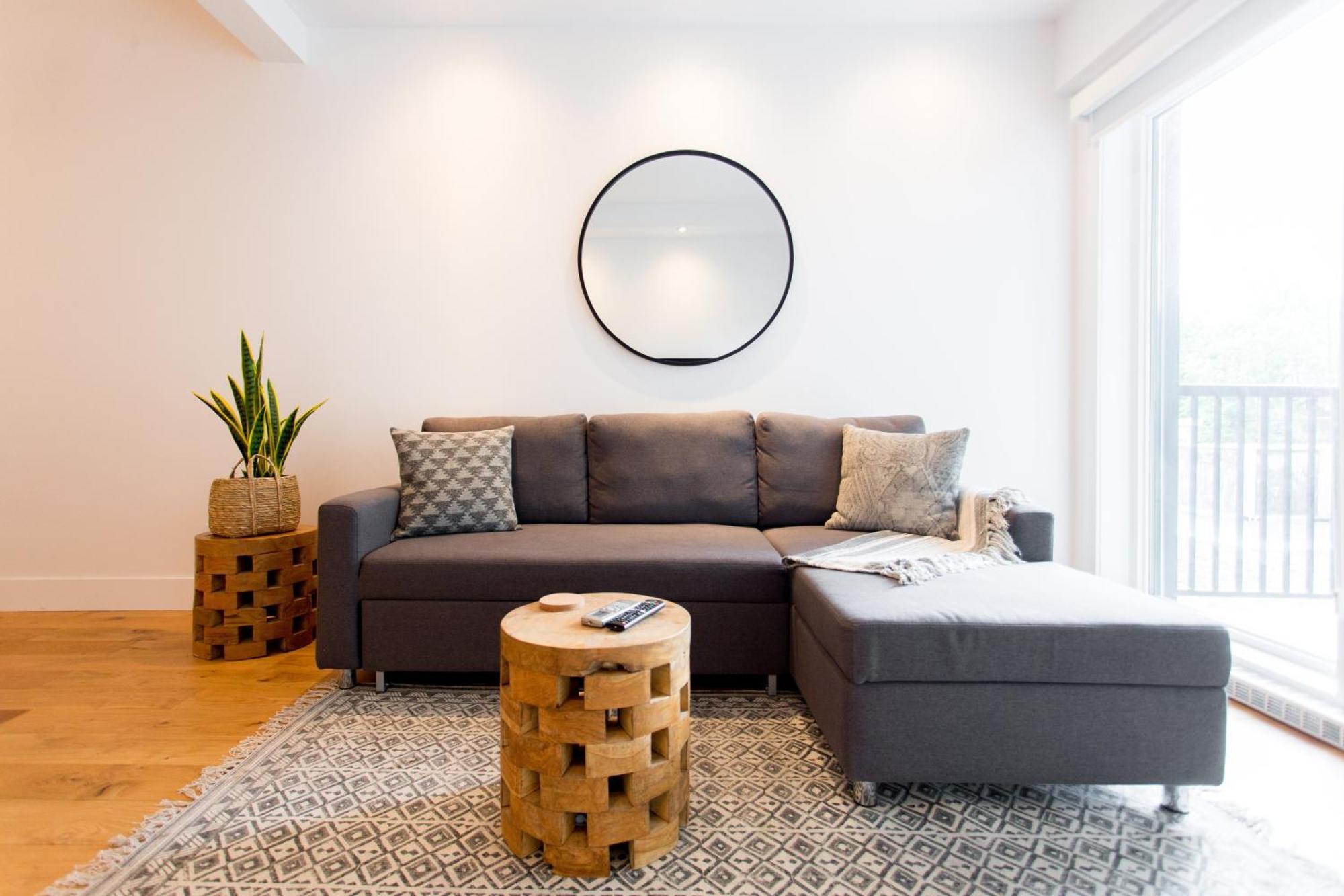 Hip, Stylish Apartment In Little Italy By Den Stays A Montréal Chambre photo