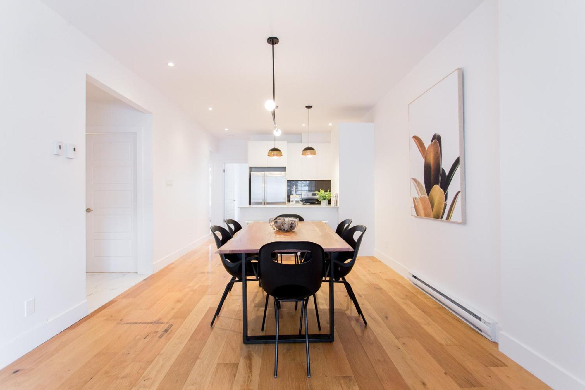 Hip, Stylish Apartment In Little Italy By Den Stays A Montréal Chambre photo